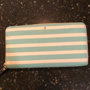 Kate Spade Zip Around Wallet!